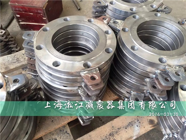 DN150不銹鋼波紋補償器加班生產現場實拍 DN150不銹鋼波紋補償器