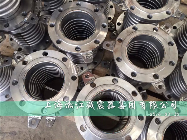 DN150不銹鋼波紋補償器加班生產現場實拍 DN150不銹鋼波紋補償器